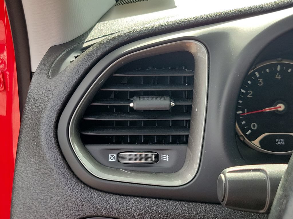Used 2022 Jeep Renegade Limited w/ Sun, Sound & Wheels Group AWD/4WD image 31