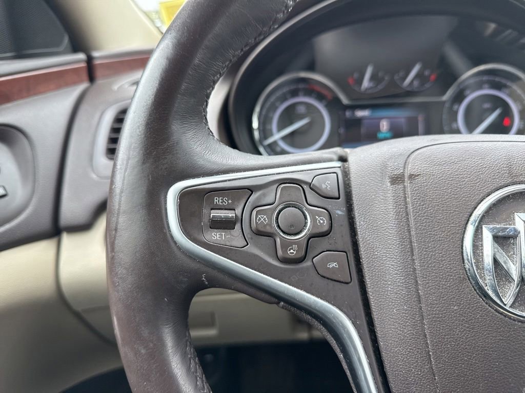 Used 2016 Buick Regal Premium FWD image 13