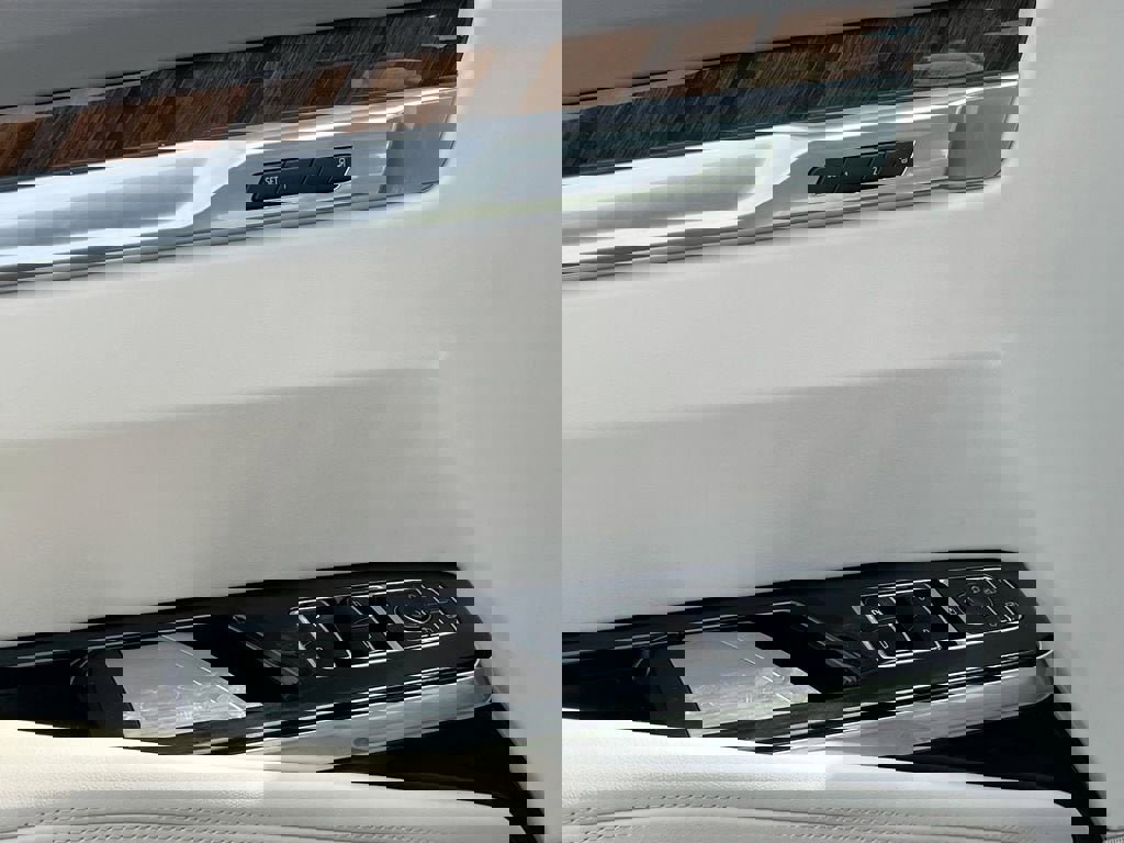 New 2025 Cadillac Escalade Sport Platinum w/ LPO, ONYX Package image 18