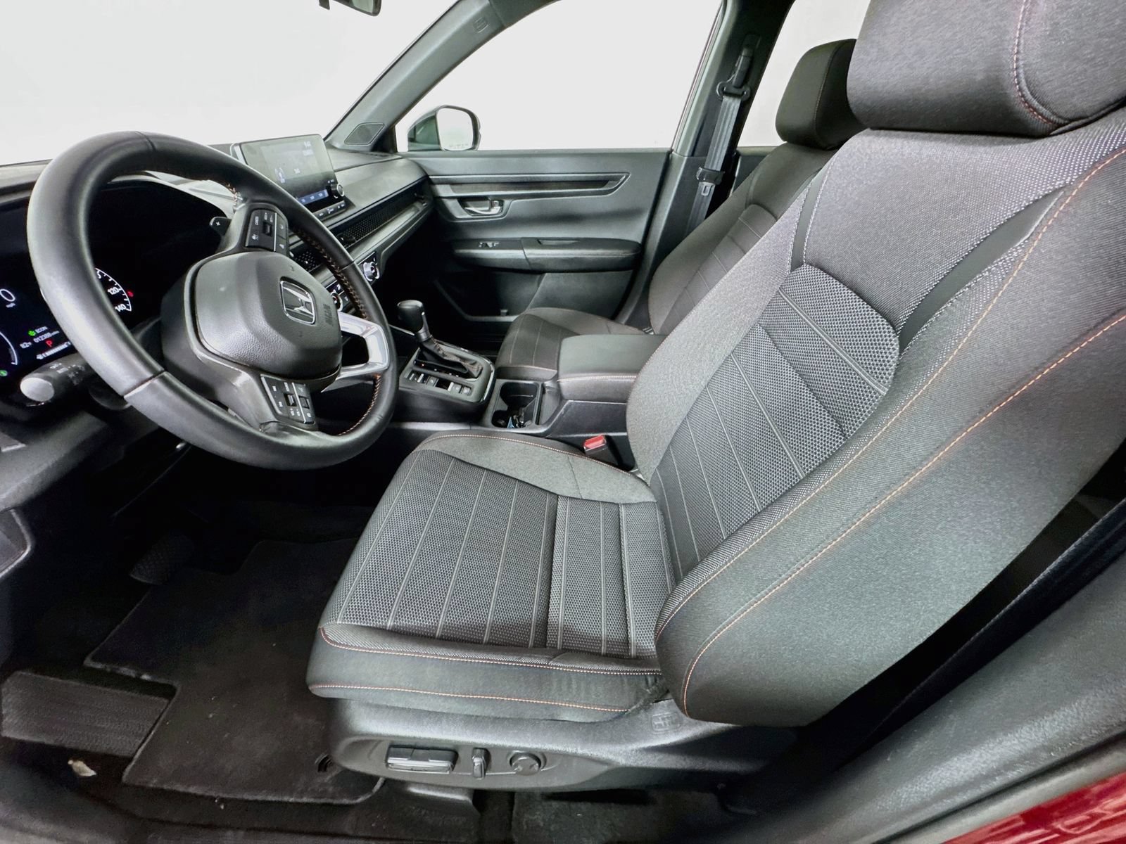 Used 2025 Honda CR-V Sport image 23