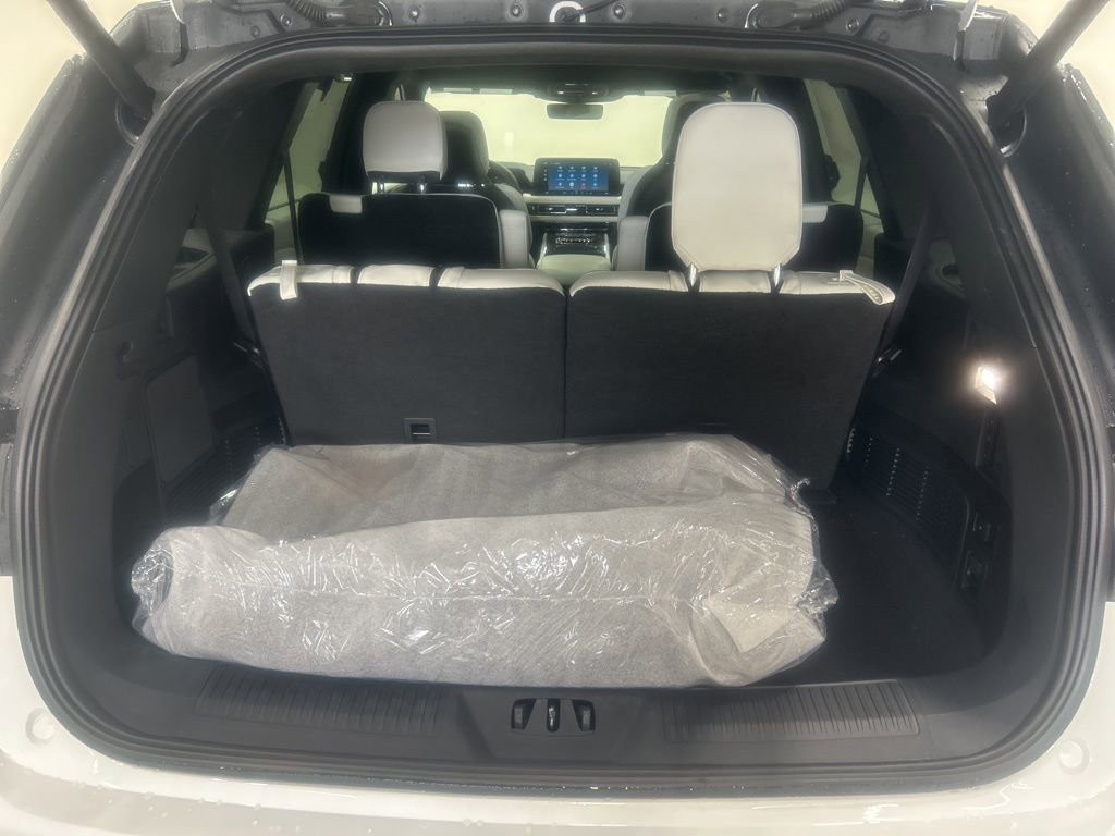 New 2025 Lincoln Aviator Black Label w/ Black Label Special Edition image 31