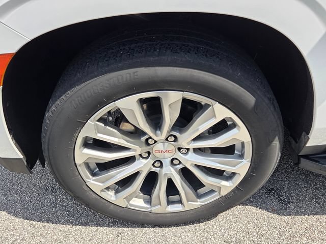 Used 2022 GMC Yukon Denali RWD image 7
