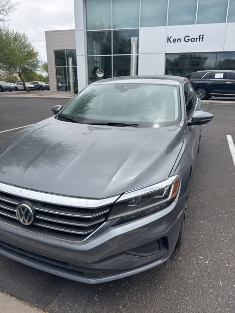 Used 2020 Volkswagen Passat 2.0T SEL FWD image 4