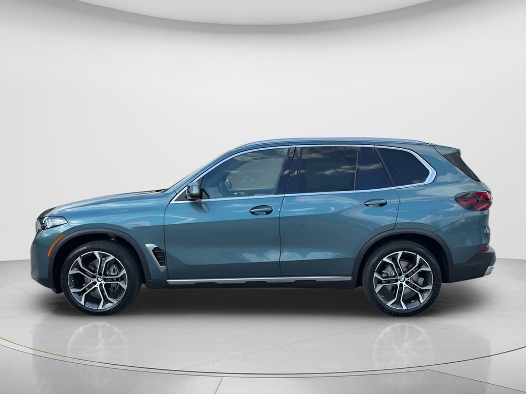 Certified 2026 BMW X5 xDrive40i w/ Climate Comfort Package AWD/4WD image 2