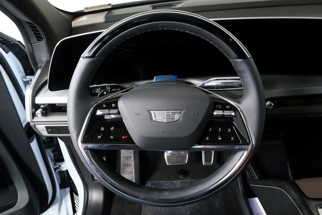 Certified 2026 Cadillac Vistiq Luxury AWD/4WD image 7