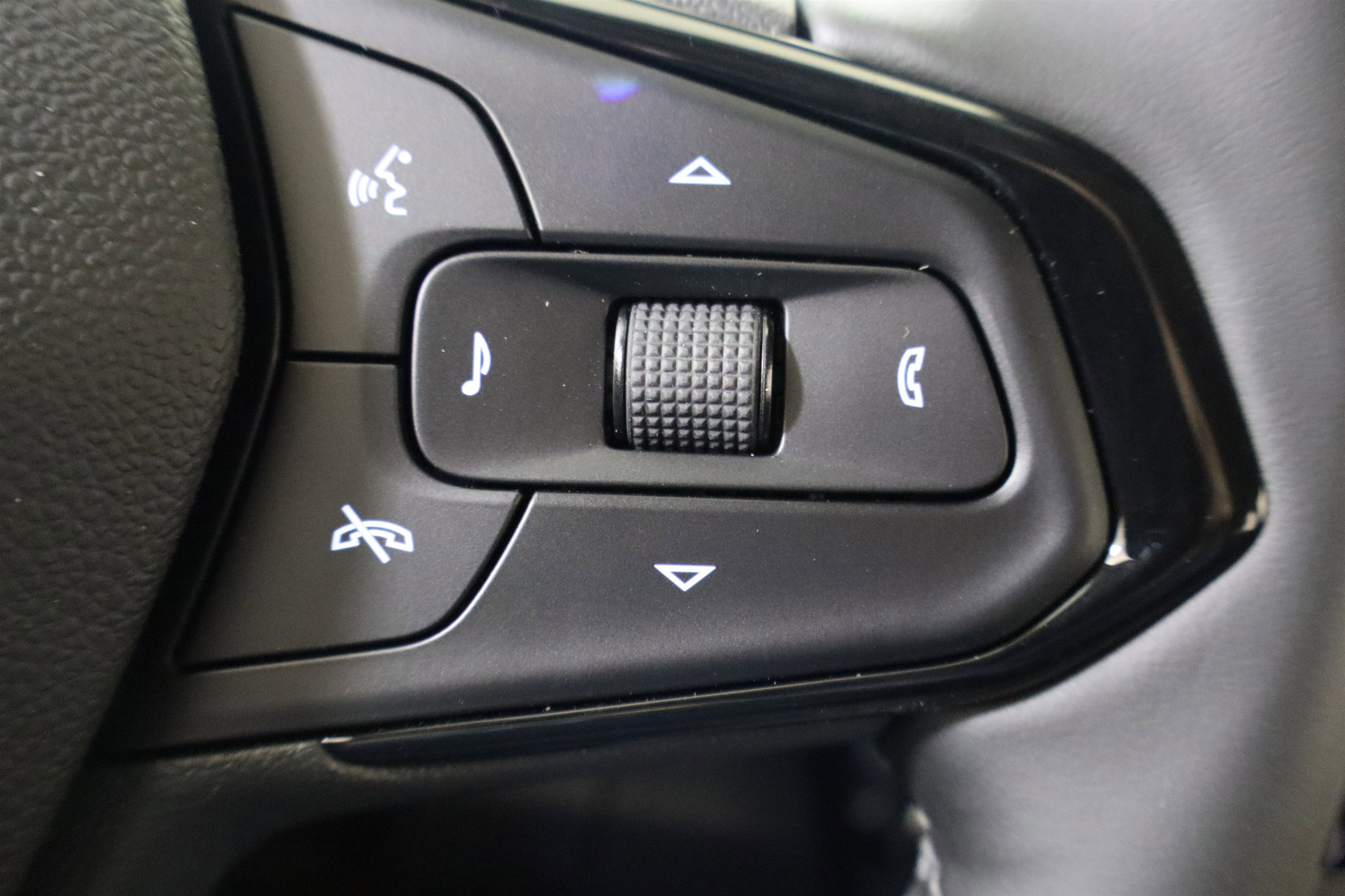 New 2027 Chevrolet Bolt RS image 27