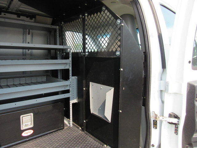 Used 2016 Chevrolet Express 2500 RWD image 17