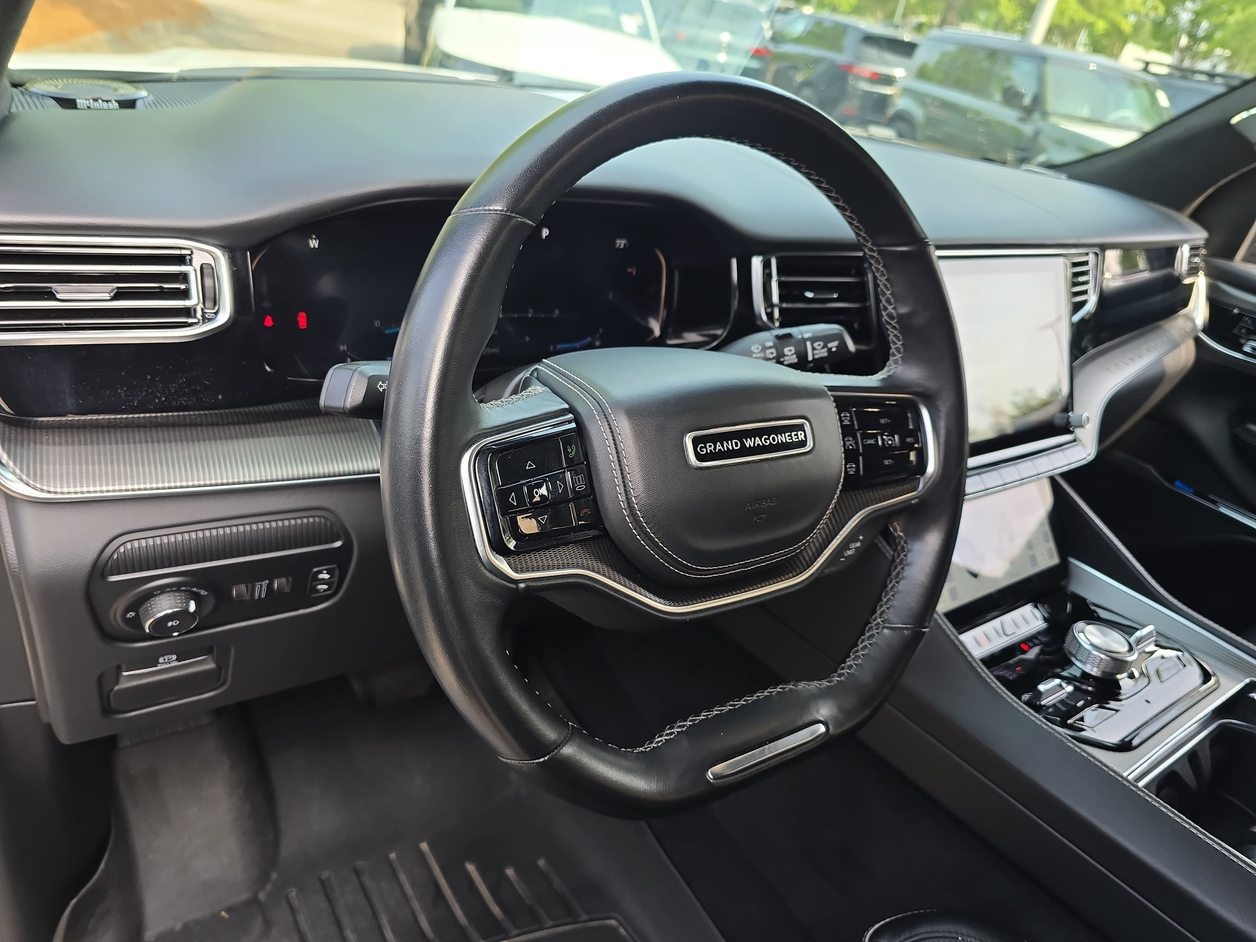 Used 2022 Jeep Grand Wagoneer Series II AWD/4WD image 17