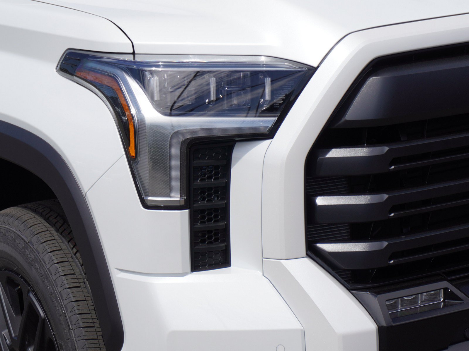 New 2026 Toyota Tundra Limited w/ Limited PVM Package AWD/4WD image 3