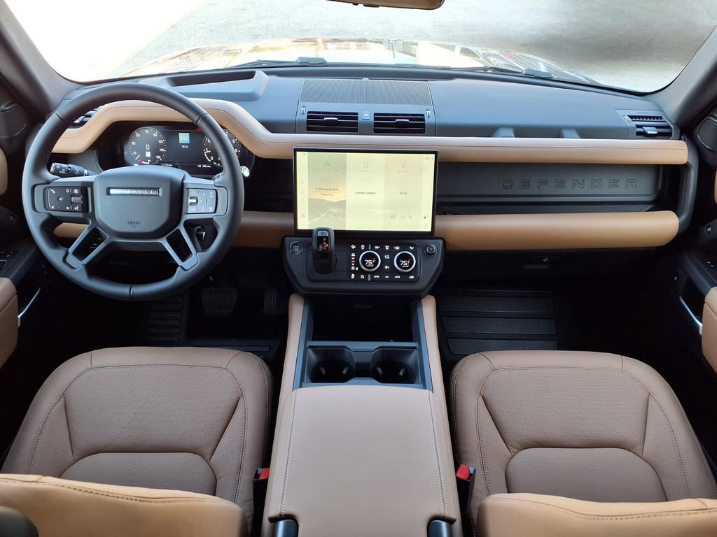 New 2026 Land Rover Defender 130 X-Dynamic SE AWD/4WD image 9