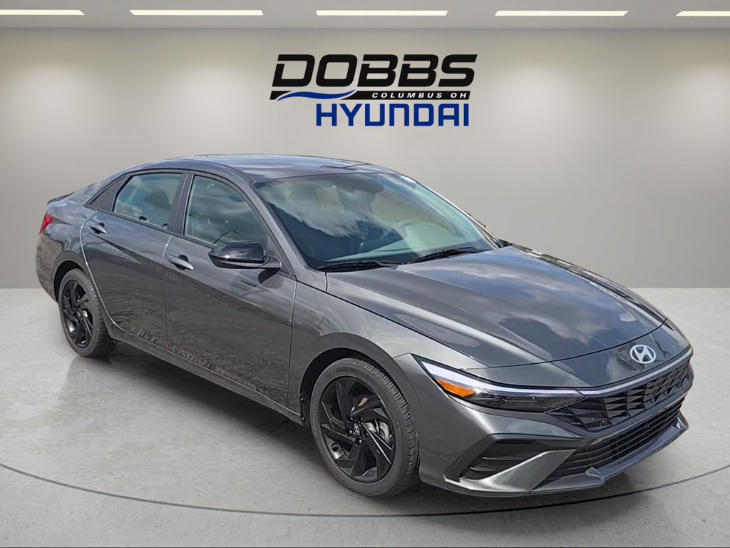 Certified 2026 Hyundai Elantra Sport w/ Cargo Package FWD image 7