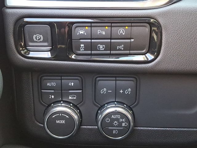 New 2026 GMC Yukon XL Denali w/ Sun & Power Step Package AWD/4WD image 21