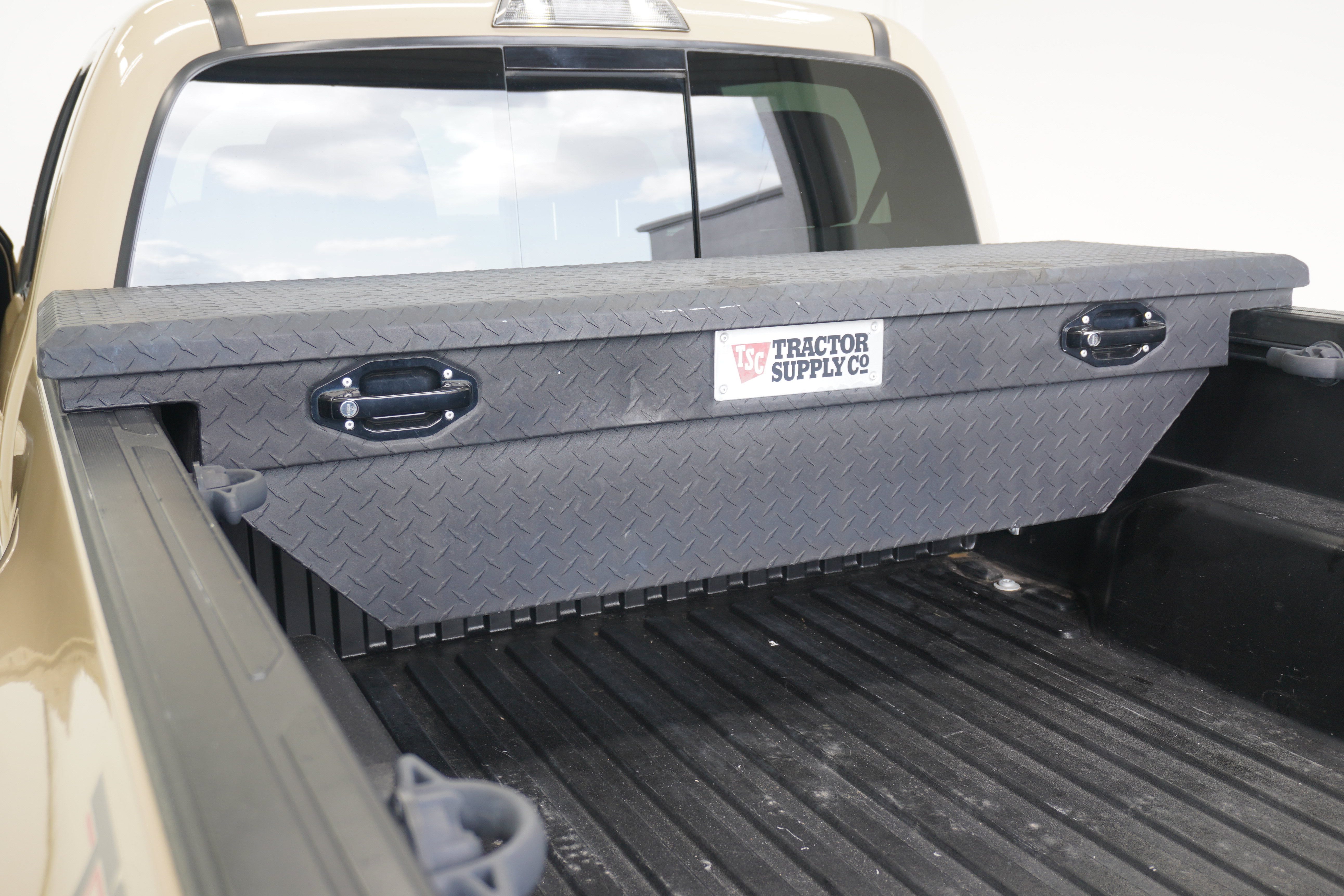 Used 2020 Toyota Tacoma TRD Off-Road w/ Advanced Technology Package AWD/4WD image 5