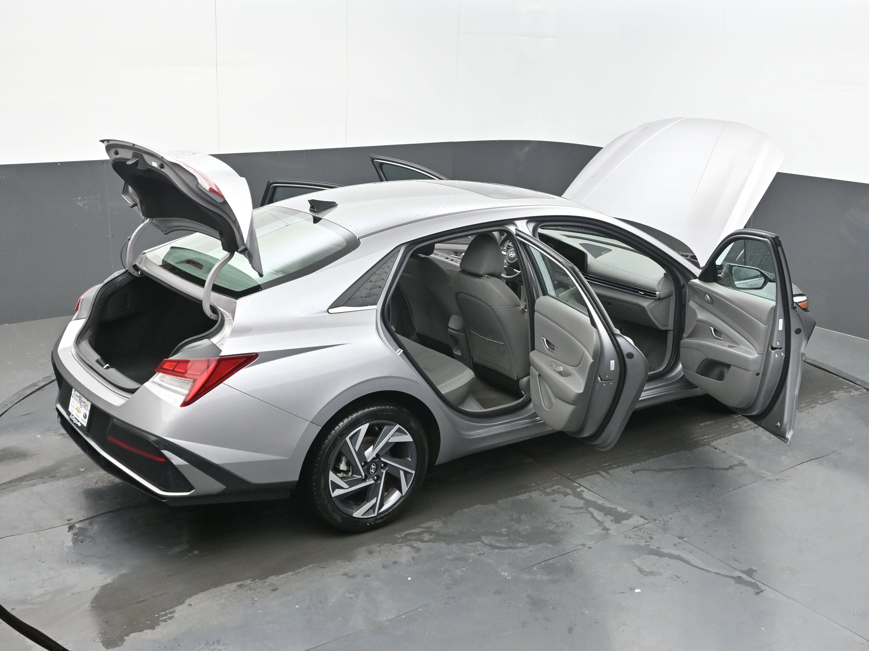 Used 2025 Hyundai Elantra SEL image 46