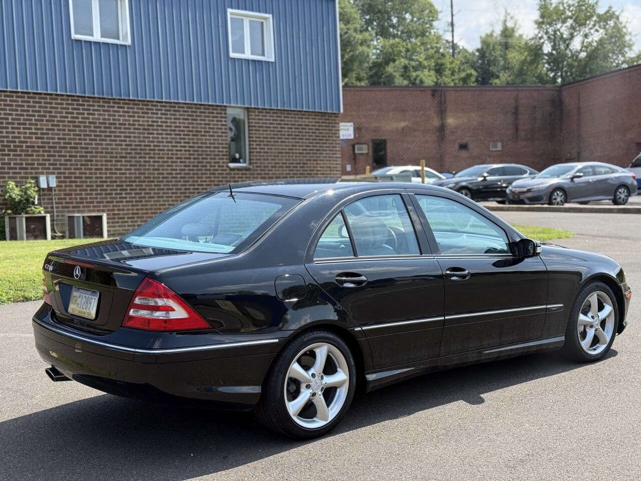 Used 2006 Mercedes-Benz C 230 Sedan w/ Sunroof Pkg image 9