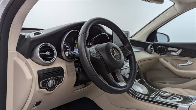 Used 2018 Mercedes-Benz GLC 300 image 24