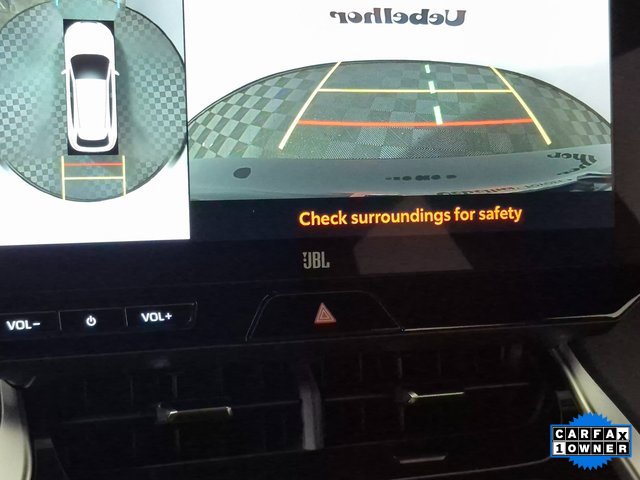 Used 2024 Toyota Venza Limited image 28