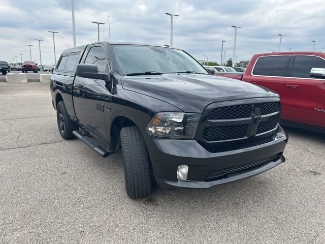 Used 2017 RAM 1500 Express w/ Black Ram 1500 Express Group AWD/4WD image 3