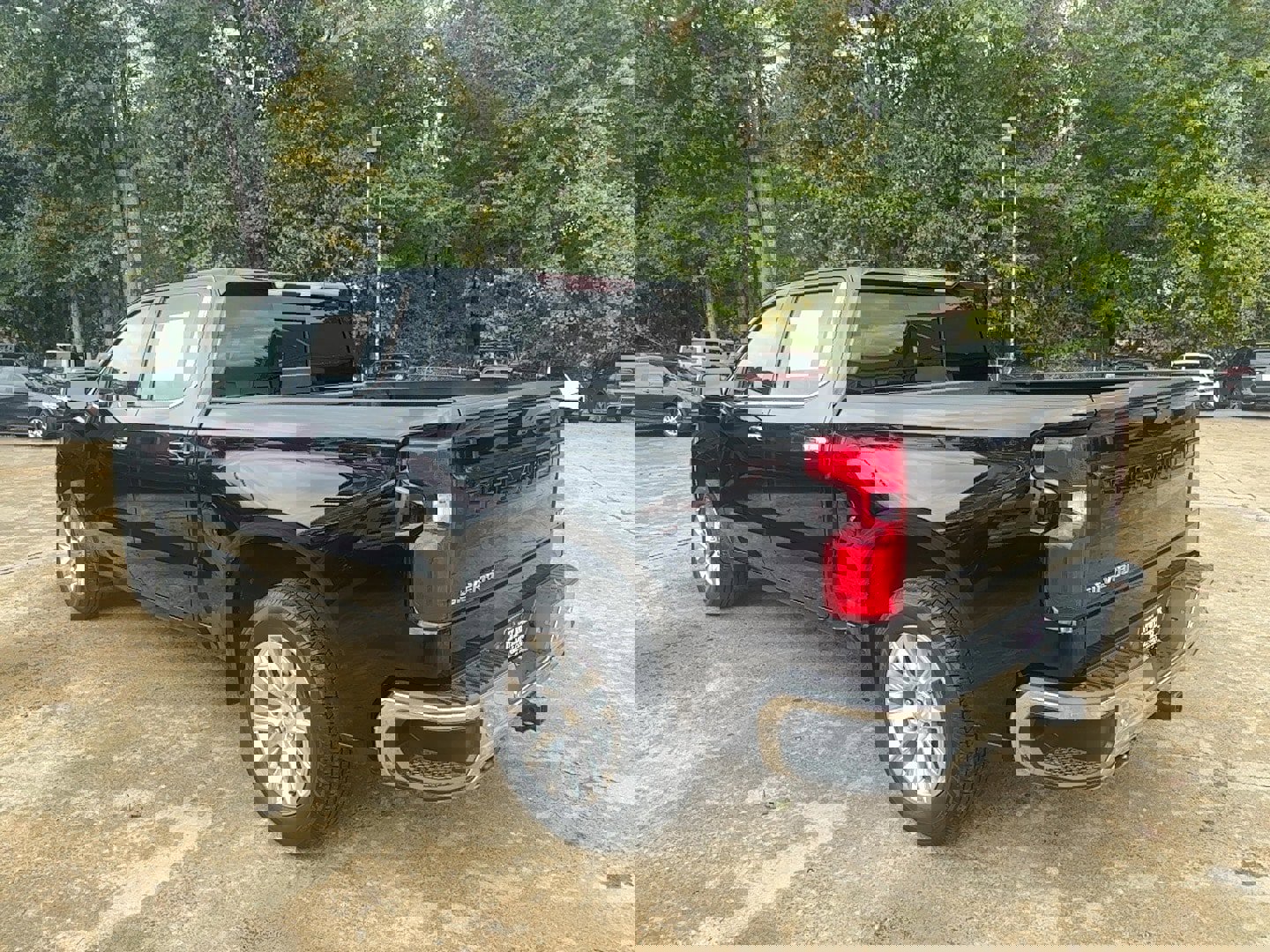 Used 2022 Chevrolet Silverado 1500 LTZ w/ Z71 Off-Road Package image 6