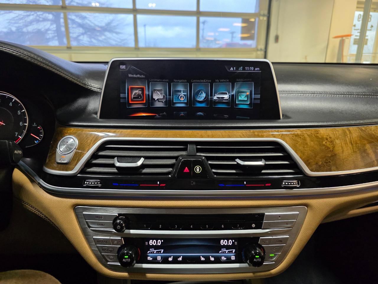 Used 2017 BMW 740i xDrive image 34