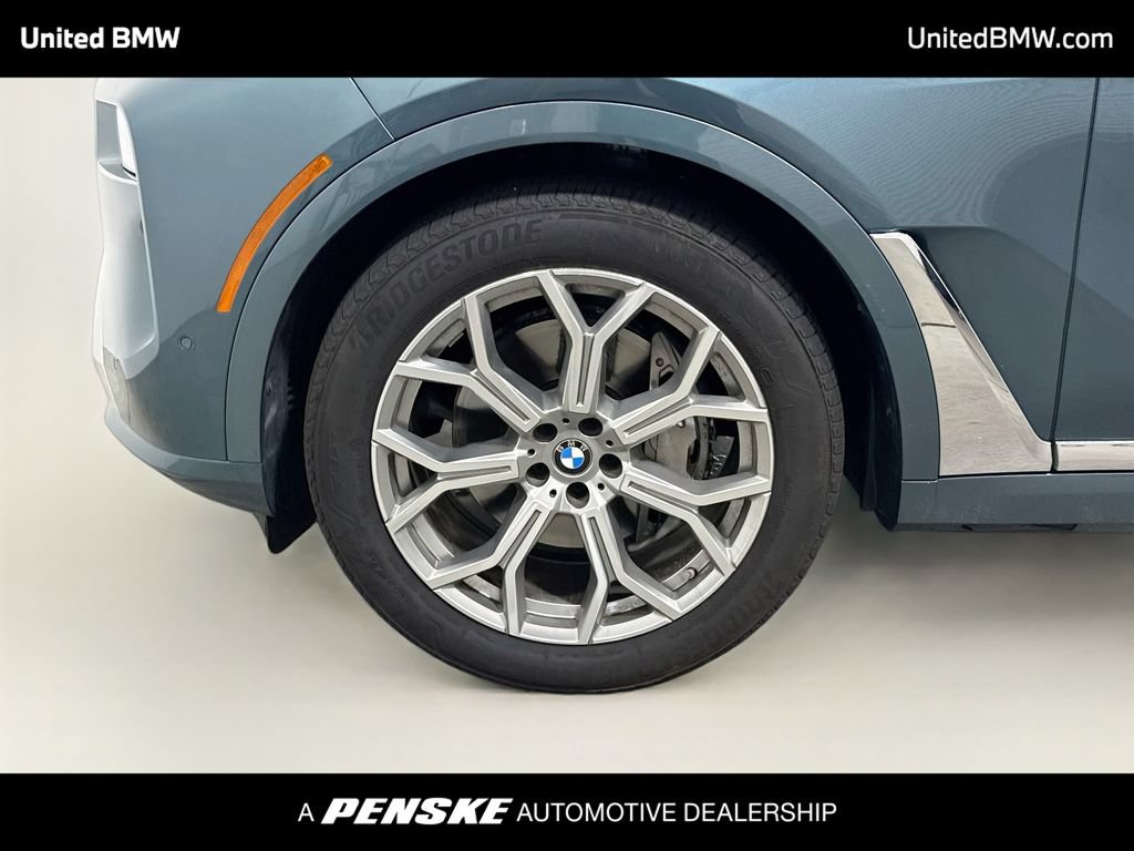 Certified 2026 BMW X7 xDrive40i AWD/4WD image 2