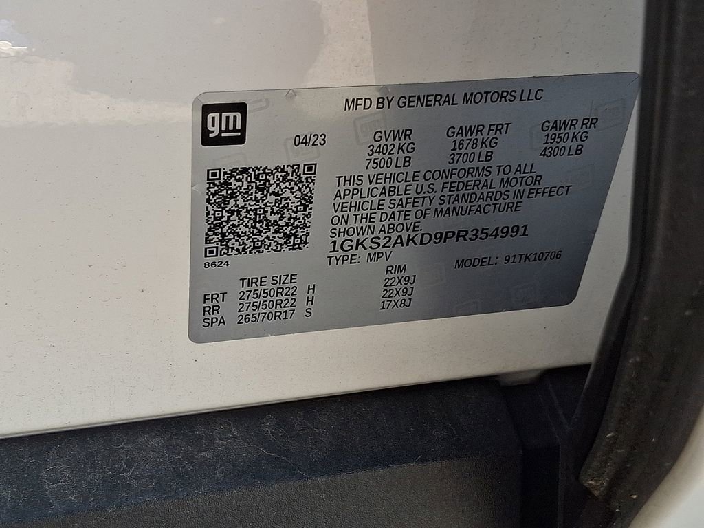 Used 2023 GMC Yukon SLE w/ Gmc Pro Safety Plus Package AWD/4WD image 29