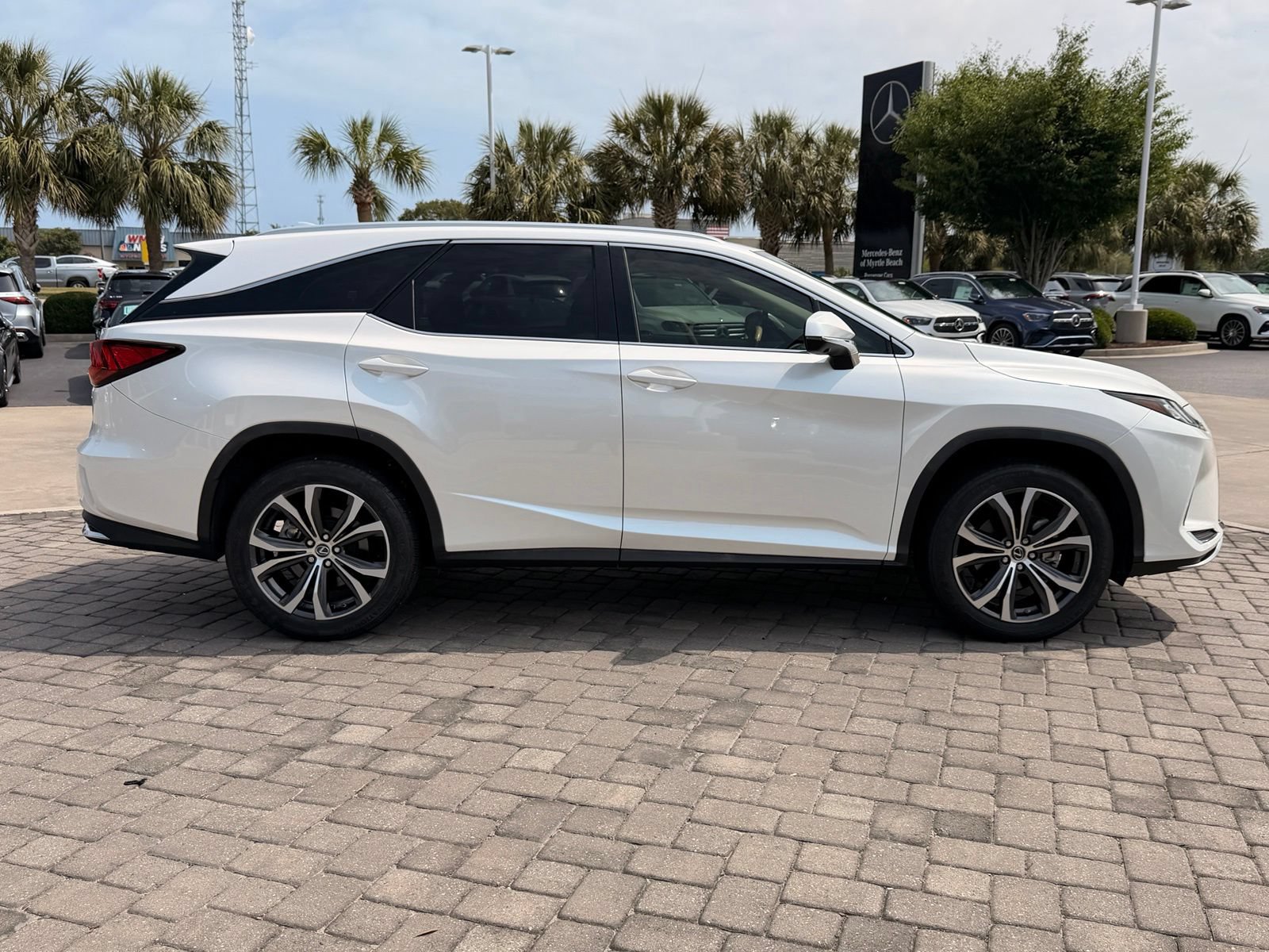 Used 2021 Lexus RX 350L FWD w/ Premium Package image 8