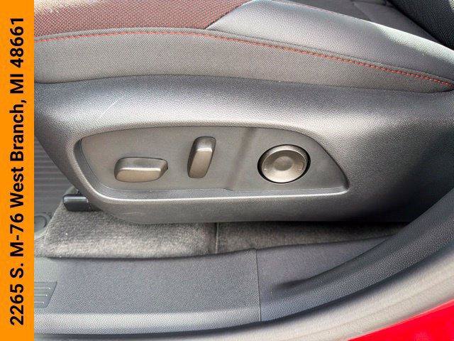 New 2027 Chevrolet Equinox RS w/ Safety and Technology Package AWD/4WD image 13