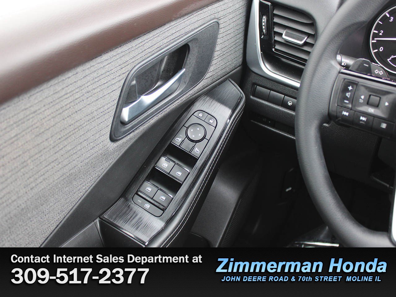 Used 2023 Nissan Rogue SV image 14