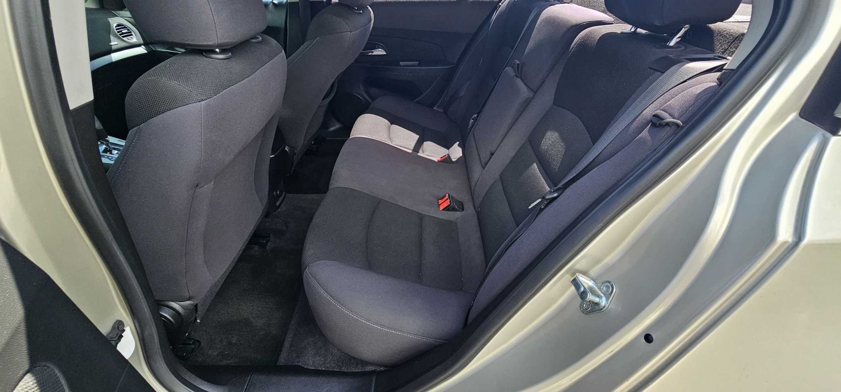 Used 2013 Chevrolet Cruze LT FWD image 17