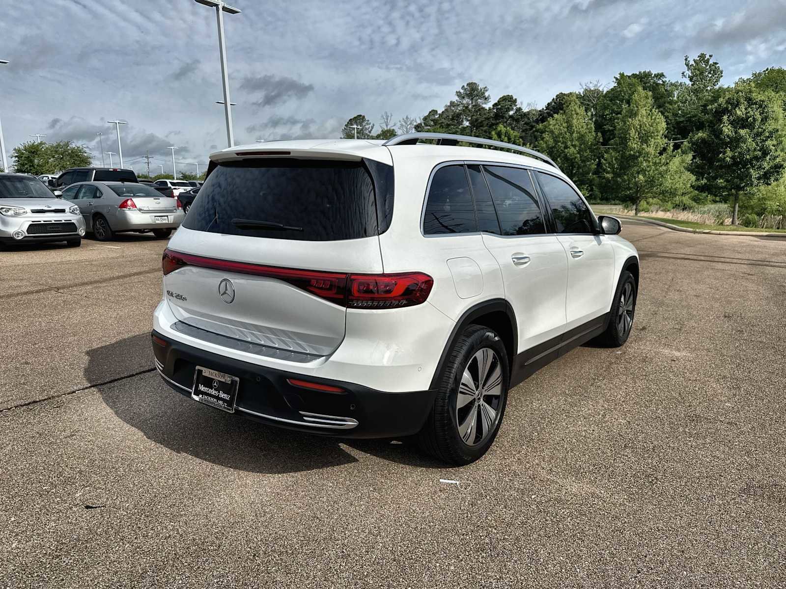 Certified 2023 Mercedes-Benz EQB 250+ image 8
