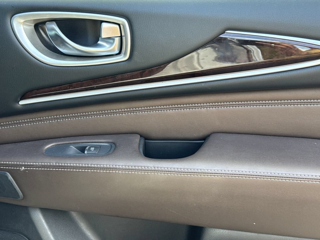 Used 2018 INFINITI QX60 FWD w/ Deluxe Technology Package image 13