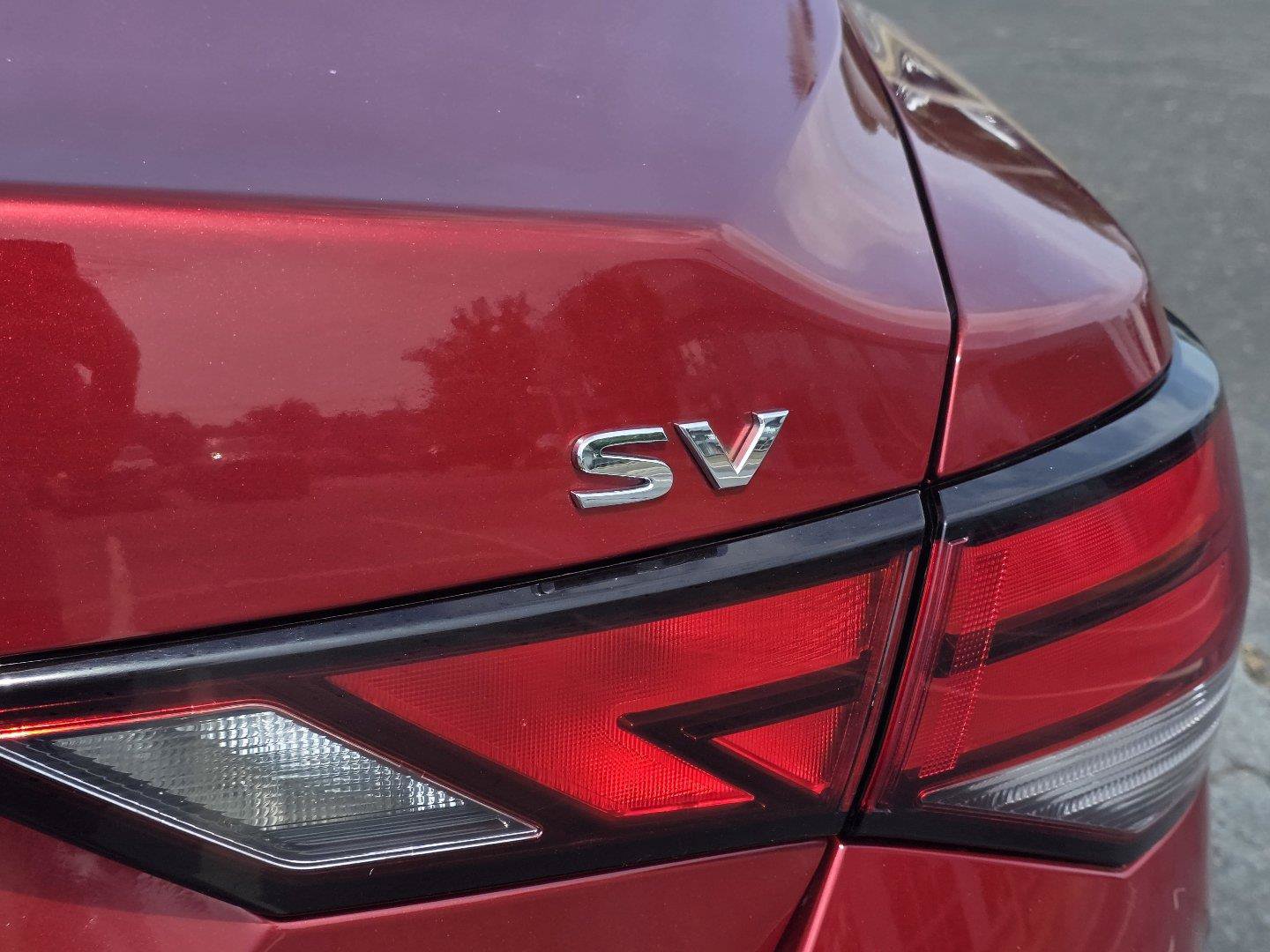 Used 2024 Nissan Sentra SV FWD image 30