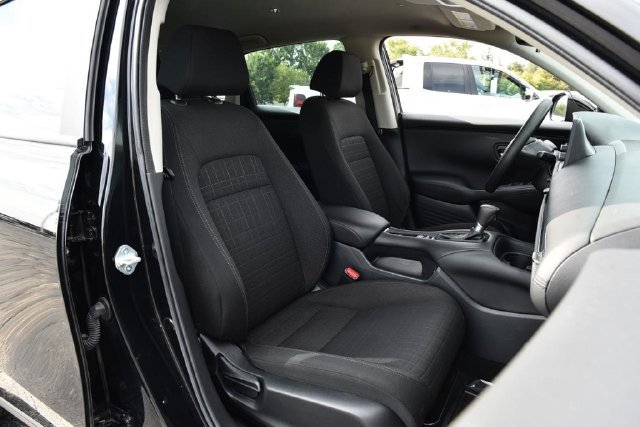 Certified 2025 Honda HR-V LX image 20