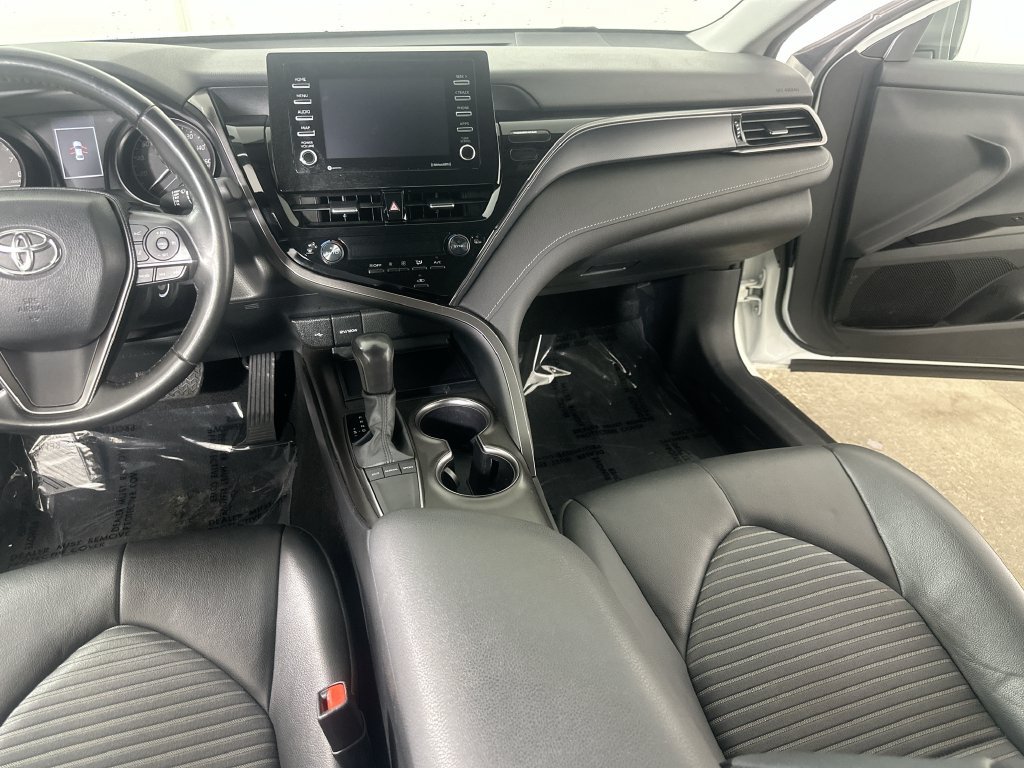 Used 2024 Toyota Camry SE FWD image 21