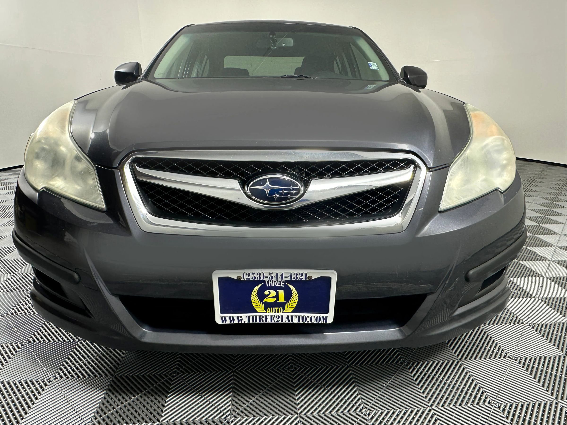 Used 2011 Subaru Legacy 2.5i Premium image 4