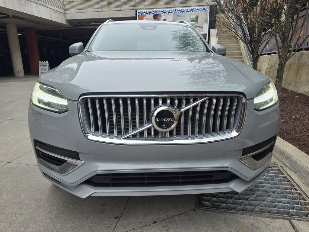 Used 2025 Volvo XC90 T8 Plus w/ Protection Package Premier image 2