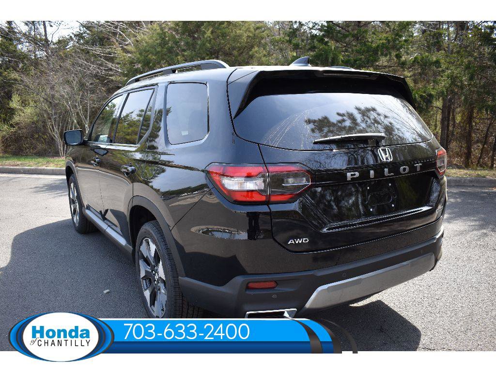 New 2026 Honda Pilot Touring image 5