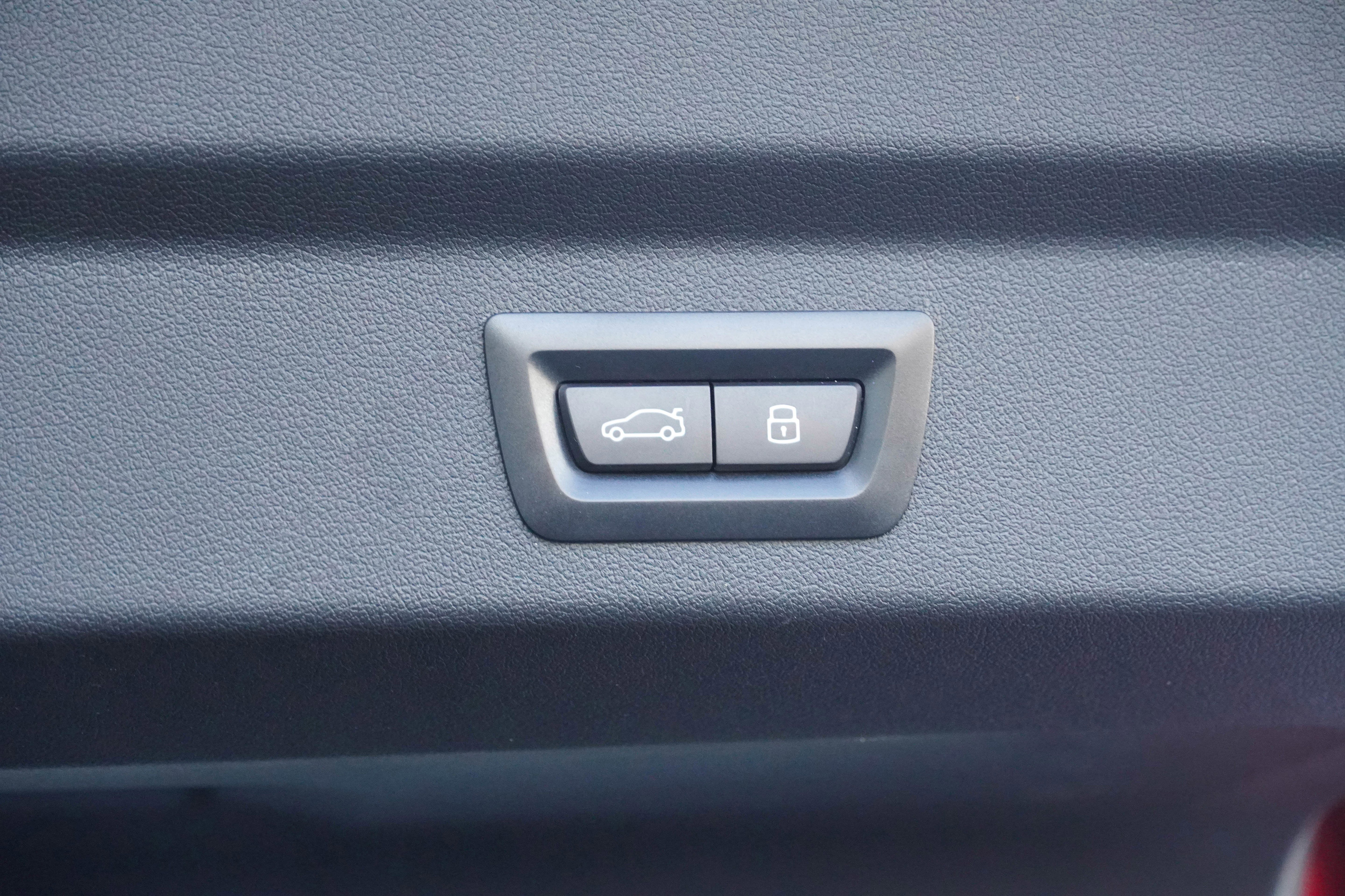 Certified 2025 BMW X2 xDrive28i image 36