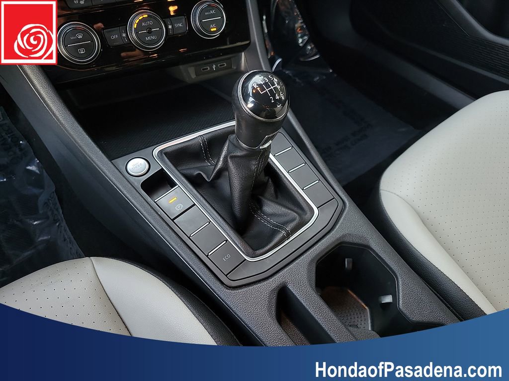 Used 2021 Volkswagen Jetta R-Line FWD image 21
