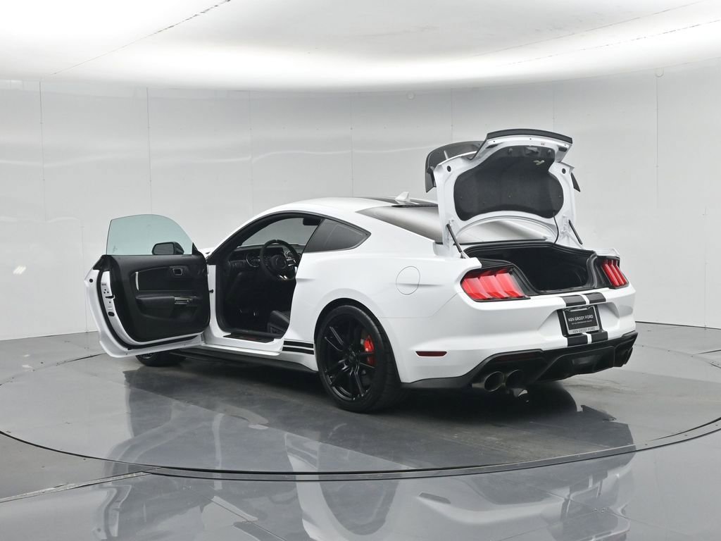 Used 2022 Ford Mustang Shelby GT500 w/ Technology Package RWD image 34