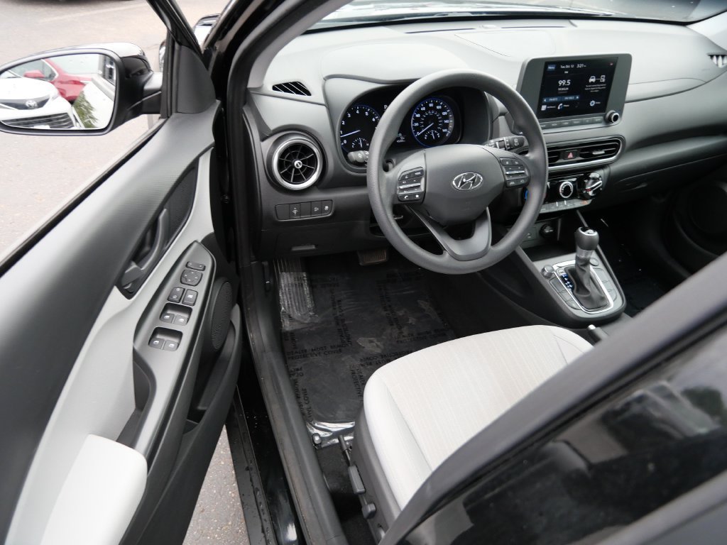 Used 2023 Hyundai Kona SEL AWD/4WD image 10