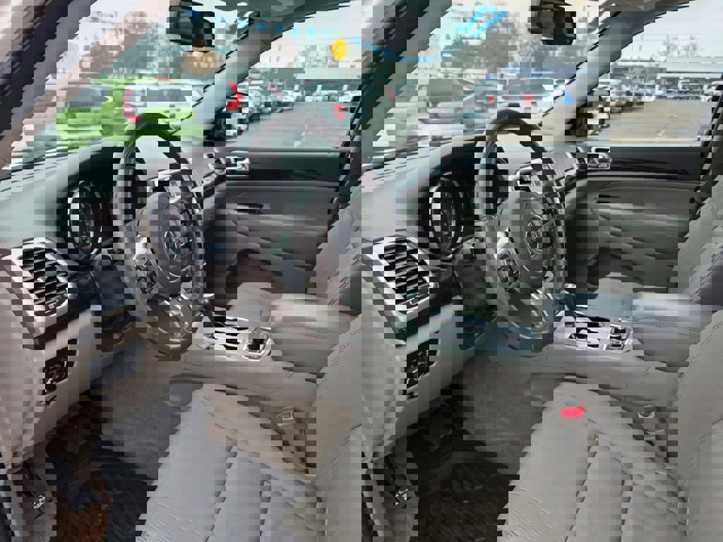 Used 2012 Jeep Grand Cherokee Altitude image 10