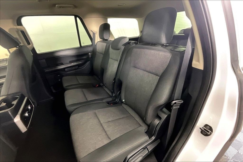 Used 2024 Ford Expedition XLT RWD image 36