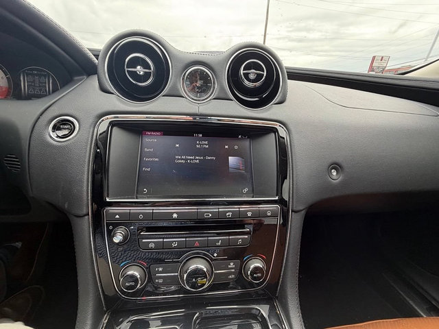 Used 2016 Jaguar XJ R-Sport AWD/4WD image 44