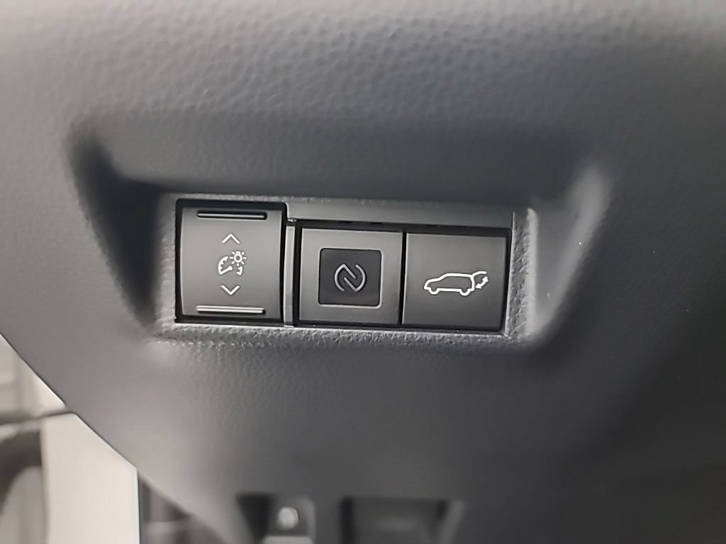 Used 2026 Toyota RAV4 XLE Premium AWD/4WD image 28