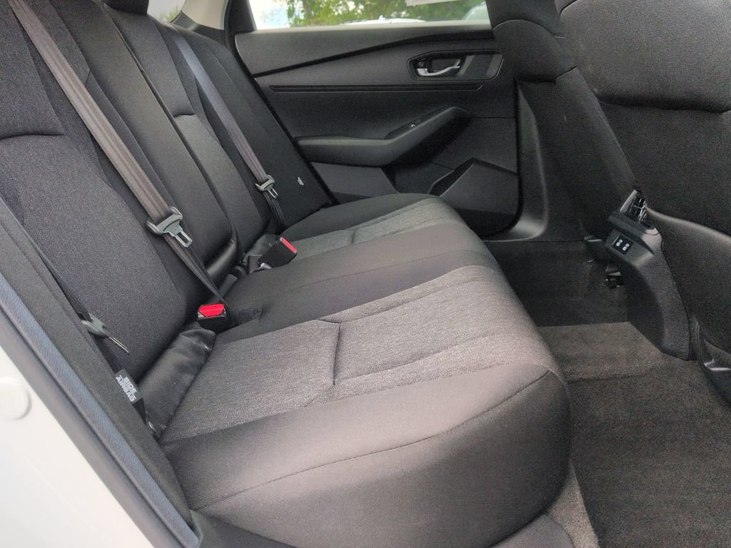 Used 2025 Honda Accord SE image 24