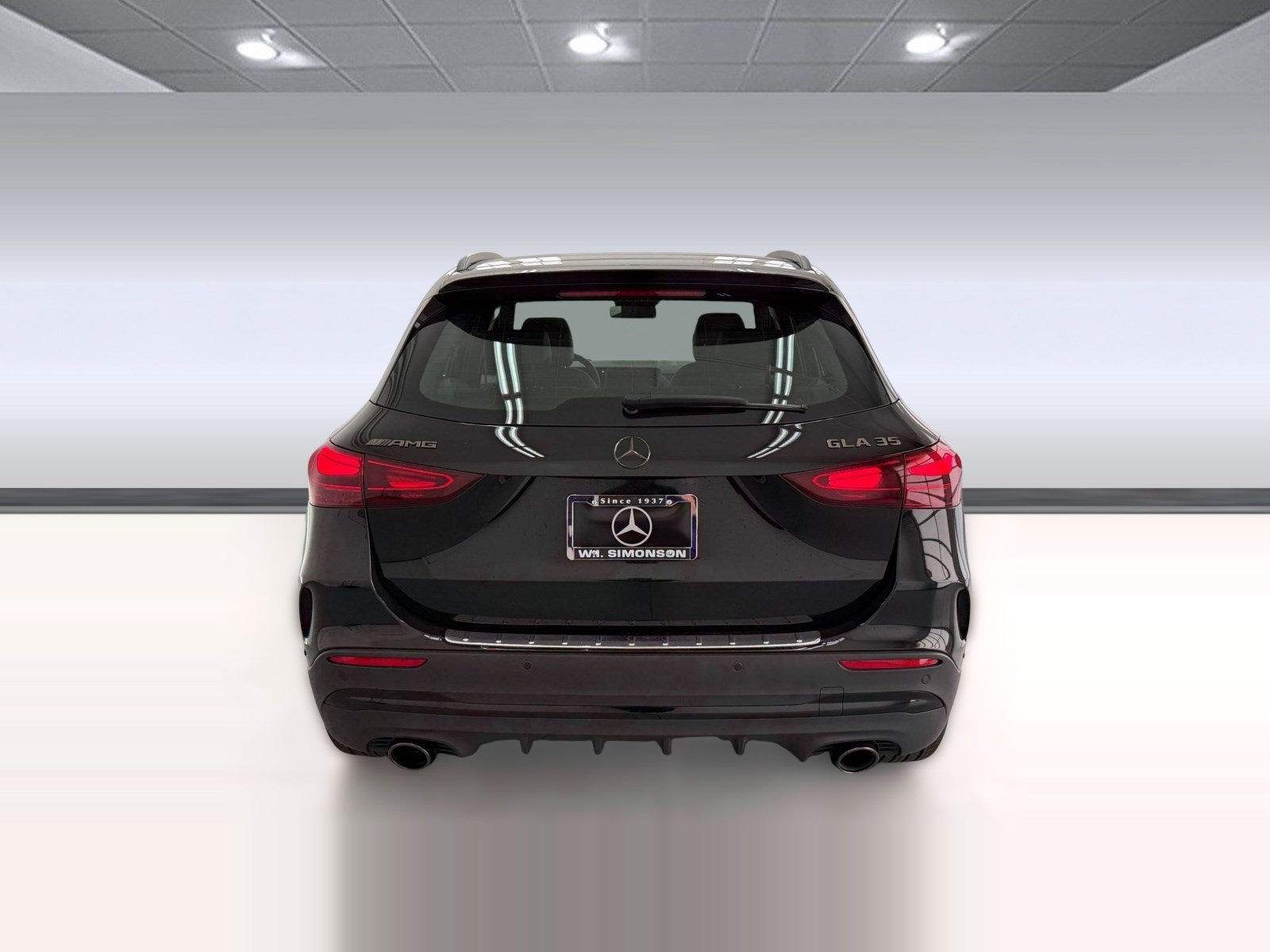 New 2026 Mercedes-Benz GLA 35 AMG 4MATIC image 9