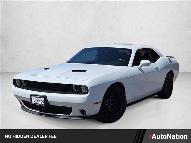 Used 2016 Dodge Challenger SXT Plus RWD image 1