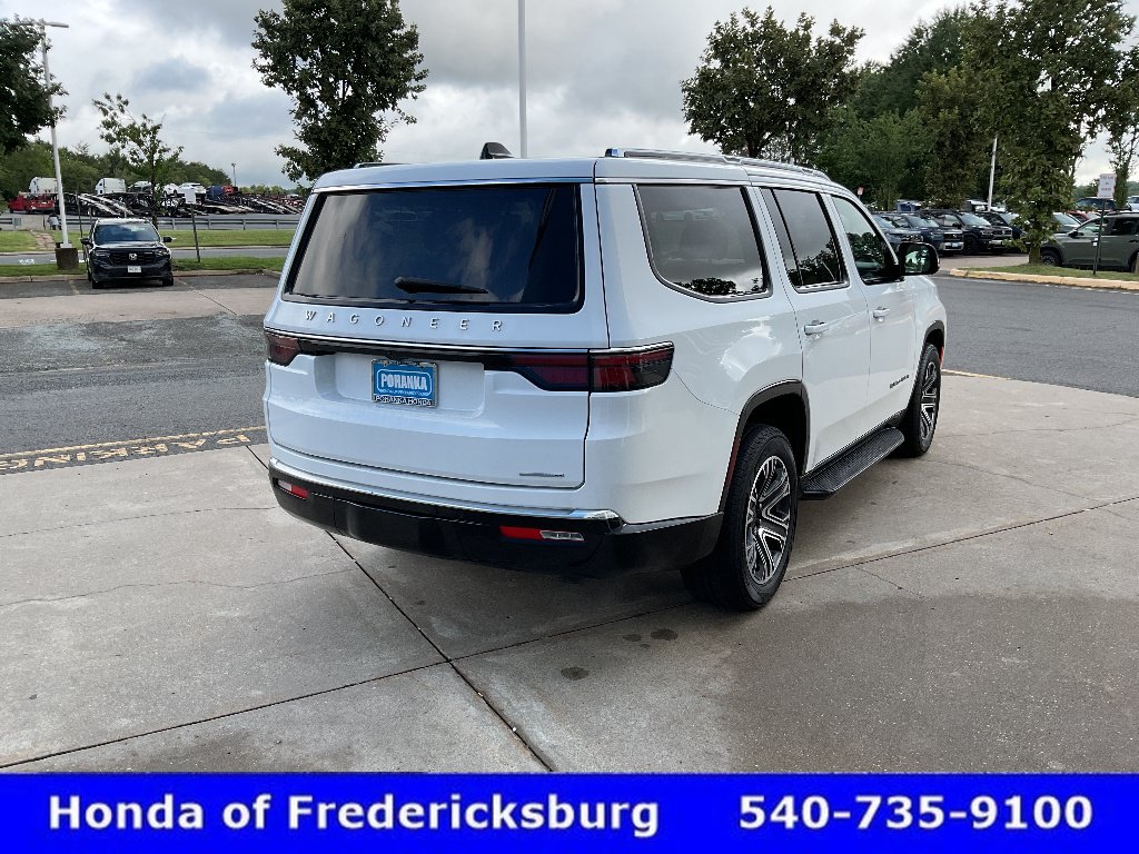 Used 2024 Jeep Wagoneer Series II w/ Flexible Seating Group AWD/4WD image 6